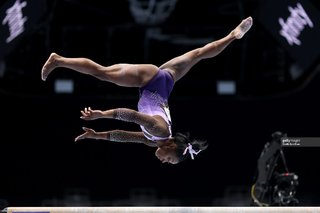 Simone Biles feet photo thumbnail