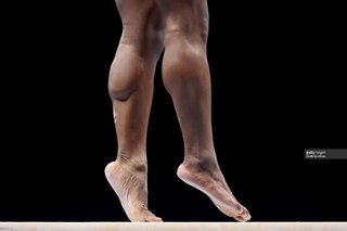 Simone Biles feet photo thumbnail