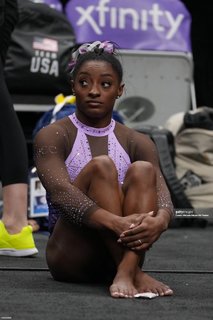 Simone Biles feet photo thumbnail
