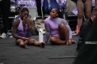 Simone Biles feet photo thumbnail