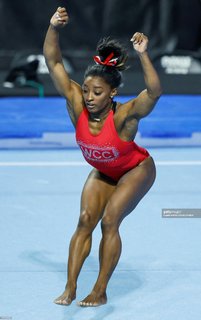 Simone Biles feet photo thumbnail