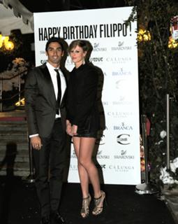 Federica Pellegrini feet photo thumbnail