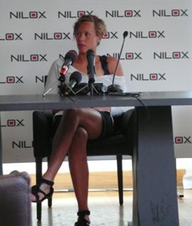 Federica Pellegrini feet photo thumbnail
