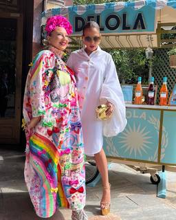 Jennifer Lopez feet photo thumbnail