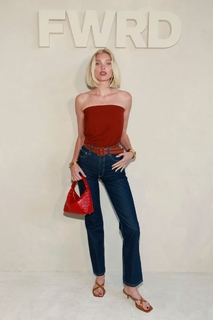 Elsa Hosk feet photo thumbnail