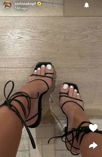Corinna Kopf feet photo thumbnail