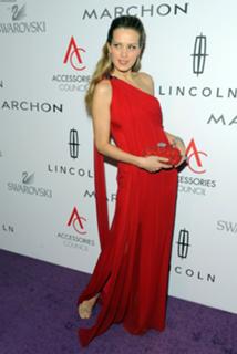Petra Nemcova feet photo thumbnail