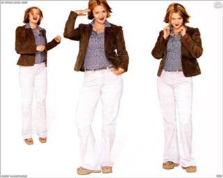 Drew Barrymore feet photo thumbnail