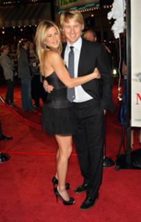 Jennifer Aniston feet photo thumbnail