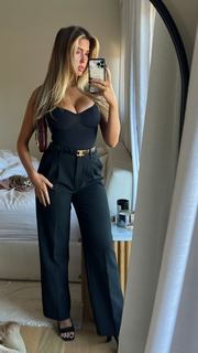 Kara Del Toro feet photo thumbnail