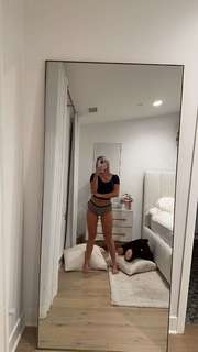 Katie Sigmond feet photo thumbnail