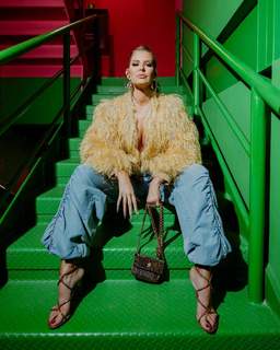 Vanessa Claudio feet photo thumbnail