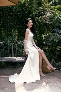 Mi Yang feet photo thumbnail
