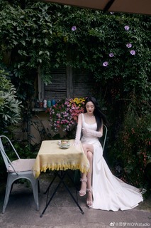 Mi Yang feet photo thumbnail