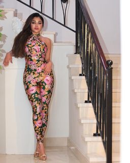 Haifa Wehbe feet photo thumbnail