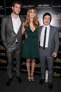 Jennifer Lawrence feet photo thumbnail