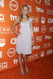 Jennifer Lawrence feet photo thumbnail