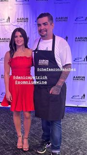 Danica Patrick feet photo thumbnail