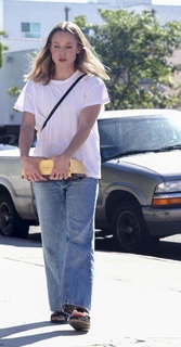 Kristen Bell feet photo thumbnail