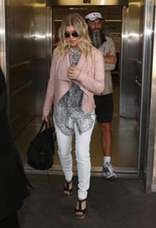 Fergie feet photo thumbnail