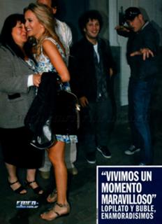Luisana Lopilato feet photo thumbnail
