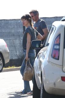 Milla Jovovich feet photo 5