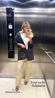Ludovica Pagani feet photo thumbnail