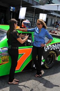 Danica Patrick feet photo thumbnail
