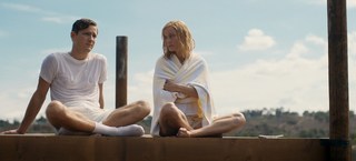 Brie Larson feet photo thumbnail