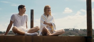 Brie Larson feet photo thumbnail
