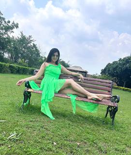 Poonam Yadav feet photo thumbnail