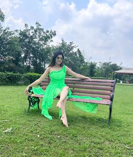 Poonam Yadav feet photo thumbnail