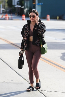 Lucy Hale feet photo thumbnail