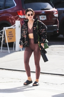 Lucy Hale feet photo thumbnail