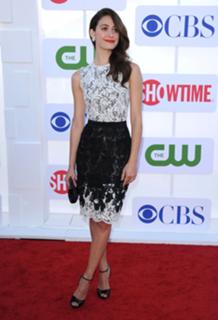 Emmy Rossum feet photo thumbnail