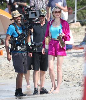Sophie Turner feet photo thumbnail
