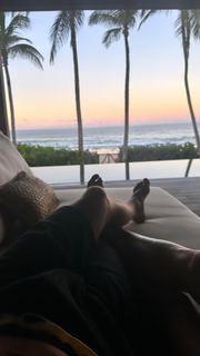 Julianne Hough feet photo thumbnail