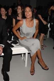 Rosario Dawson feet photo thumbnail