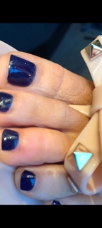 Kyle Unfug feet photo thumbnail