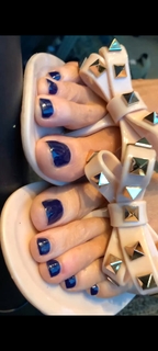 Kyle Unfug feet photo thumbnail