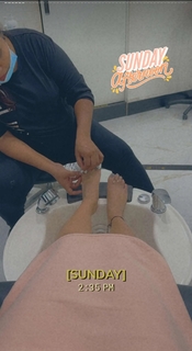Anushka Sen feet photo thumbnail