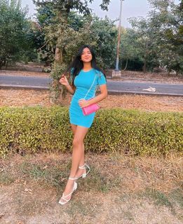 Apoorva Mukhija feet photo 1