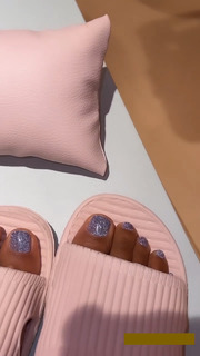 Christina Milian feet photo thumbnail