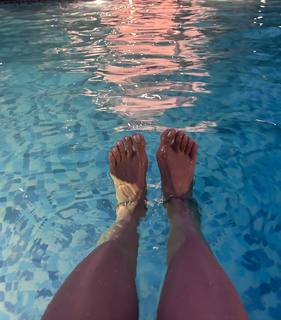 Poonam Yadav feet photo thumbnail