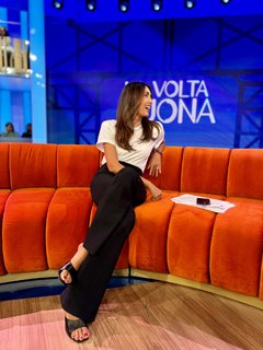 Caterina Balivo feet photo thumbnail