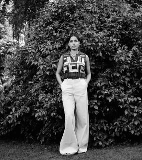 Freida Pinto feet photo thumbnail