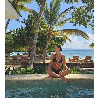 Paula Echevarría feet photo thumbnail