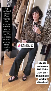 Shenae Grimes-Beech feet photo thumbnail