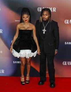Halle Bailey feet photo thumbnail