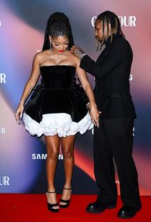 Halle Bailey feet photo thumbnail